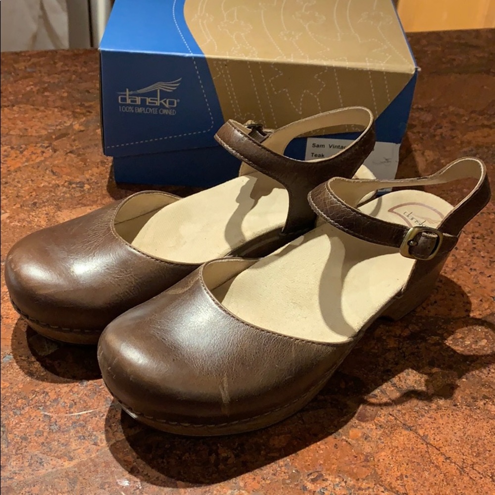 Dansko Sam “Vintage” Pull Up Clogs / Sandals